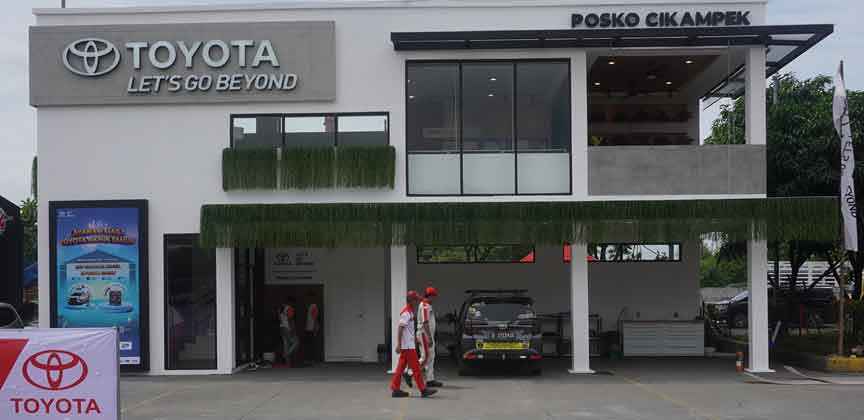 Read more about the article 3 Toyota Posko Siaga 24 Jam dan 297 Toyota Bengkel Siaga Siap Menjaga Perjalanan Libur Akhir Tahun Pelanggan
